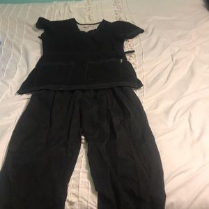 Scrub set
